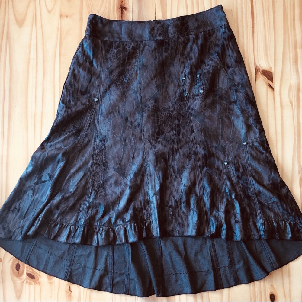 Simon Chang Brown  Animal Print 4 Skirt Fit Arriere  Back Contrast